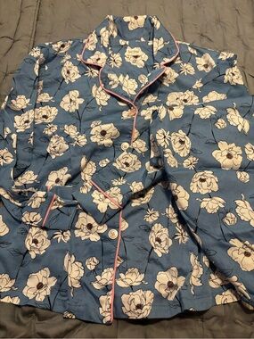 BedHead Blue Floral Cotton Pajama Top with Pink Piping